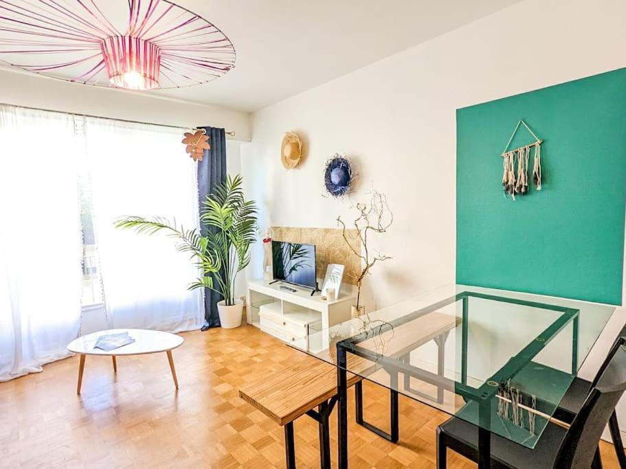 Cosy Spring 2Ch - Place Verdun - Stationnement Gratuit Pau Exterior foto